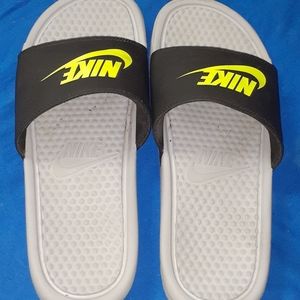 Nike slides